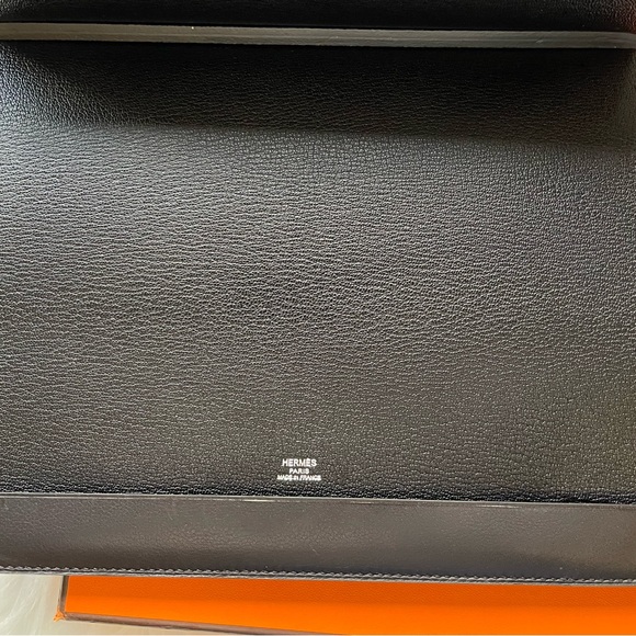 HERMES Station Veau Swift iPad Case - Picture 13 of 16